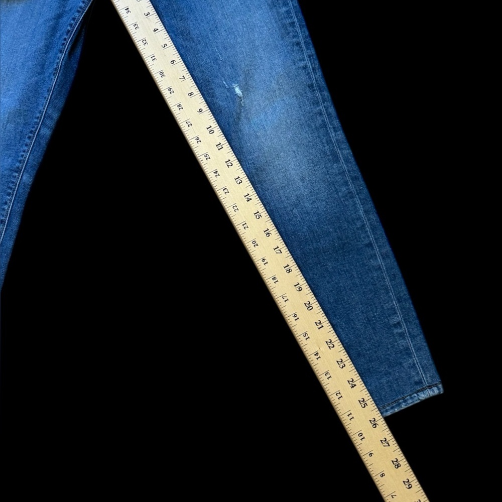 Hudson Jeans - Picture 11 of 11